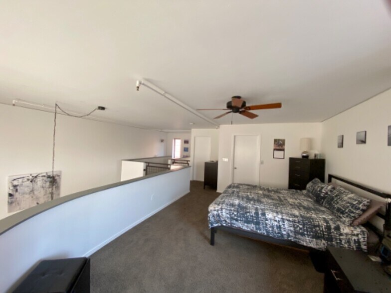 Building Photo - 930 Acoma St