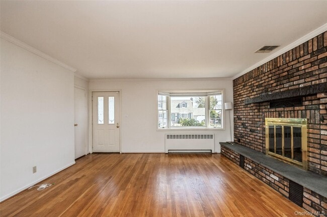 Building Photo - 26 Whitman Ave