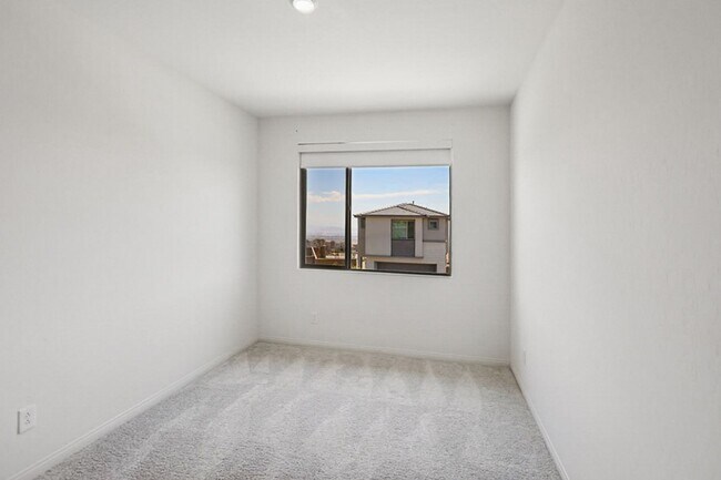 Building Photo - 3 Bedroom West Summerlin Beauty
