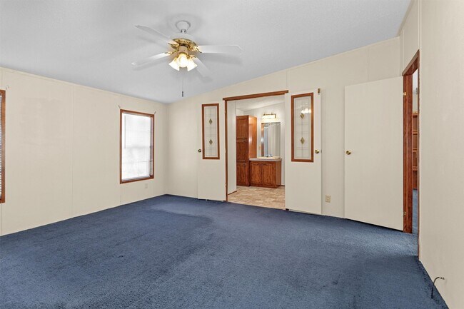 Building Photo - 11261 Rose Rd