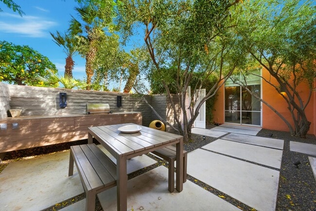 Building Photo - 47125 El Menara Cir