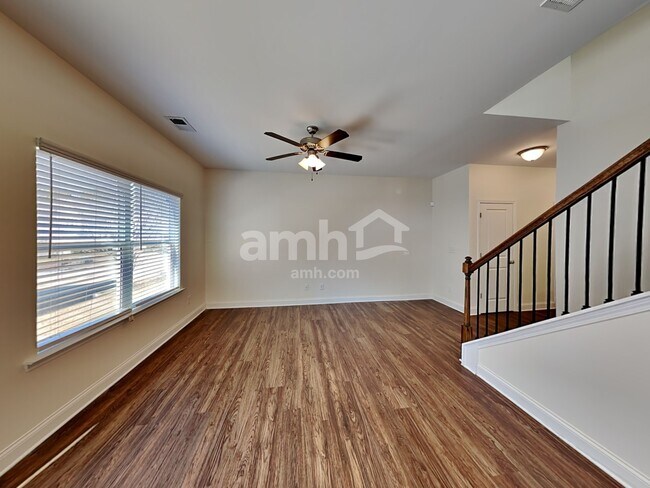 Building Photo - 8141 Willowbank Way