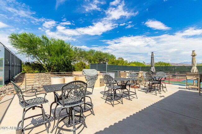 Building Photo - 25621 N Sago Dr