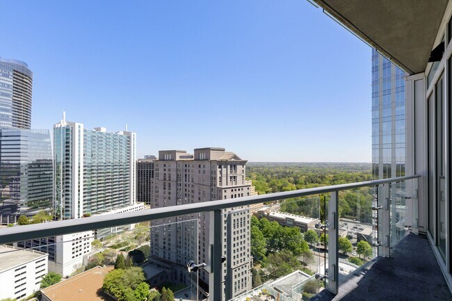 Building Photo - 10 Terminus Luxury 2 Bedroom Condo in Heart of Buckhead