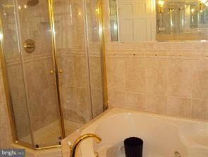 Building Photo - 6308 Joslyn Pl