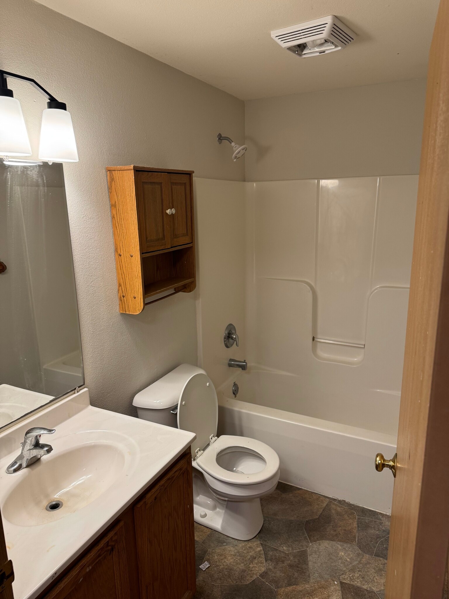 Building Photo - 614 Randolph St