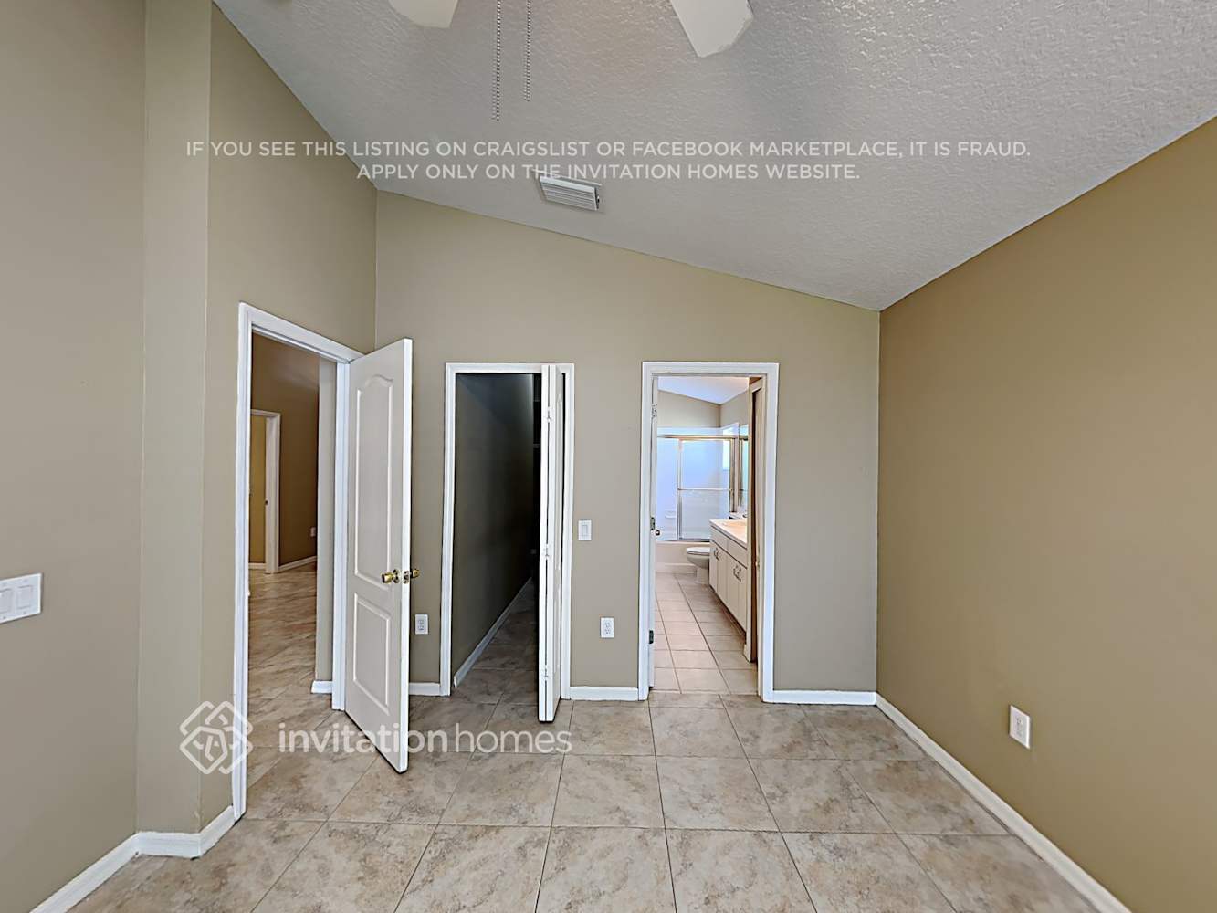 Building Photo - 25830 Bloomsbury Ct