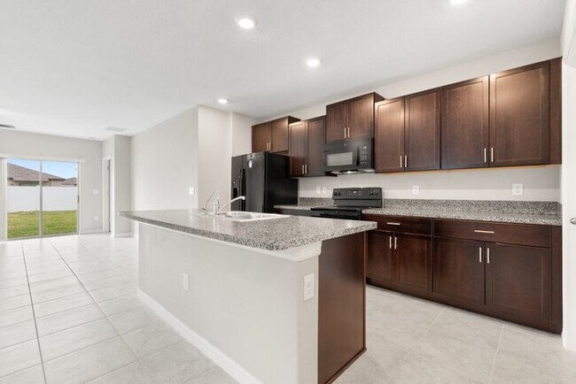 Building Photo - LIKE NEW 5 Bedroom Home for Rent in Shell Cove!