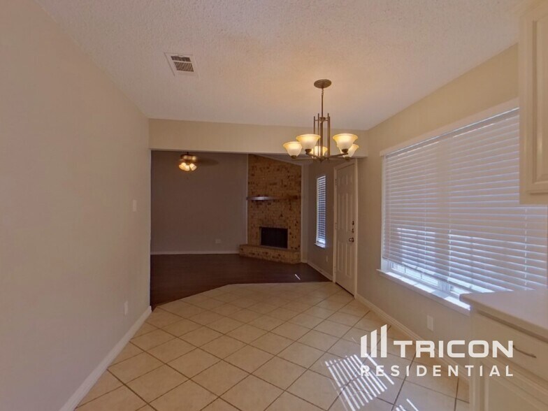 Building Photo - 6056 Birchhill Rd