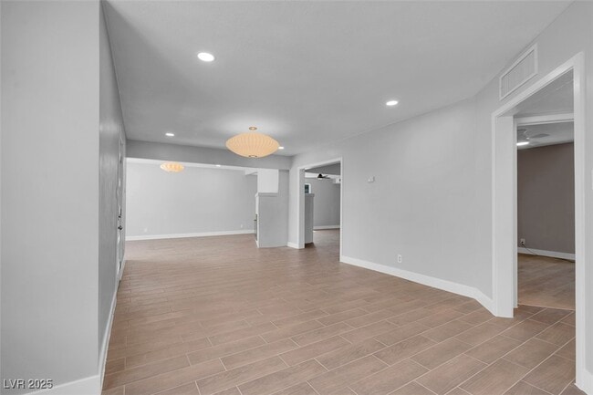 Building Photo - 1324 Francis Ave