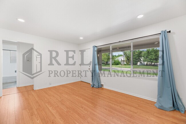 Building Photo - 1008 N Edgemoor St