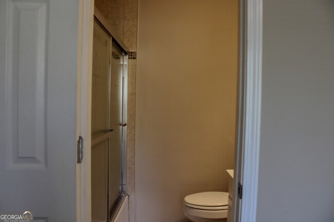 Building Photo - 61 Scoby Ct