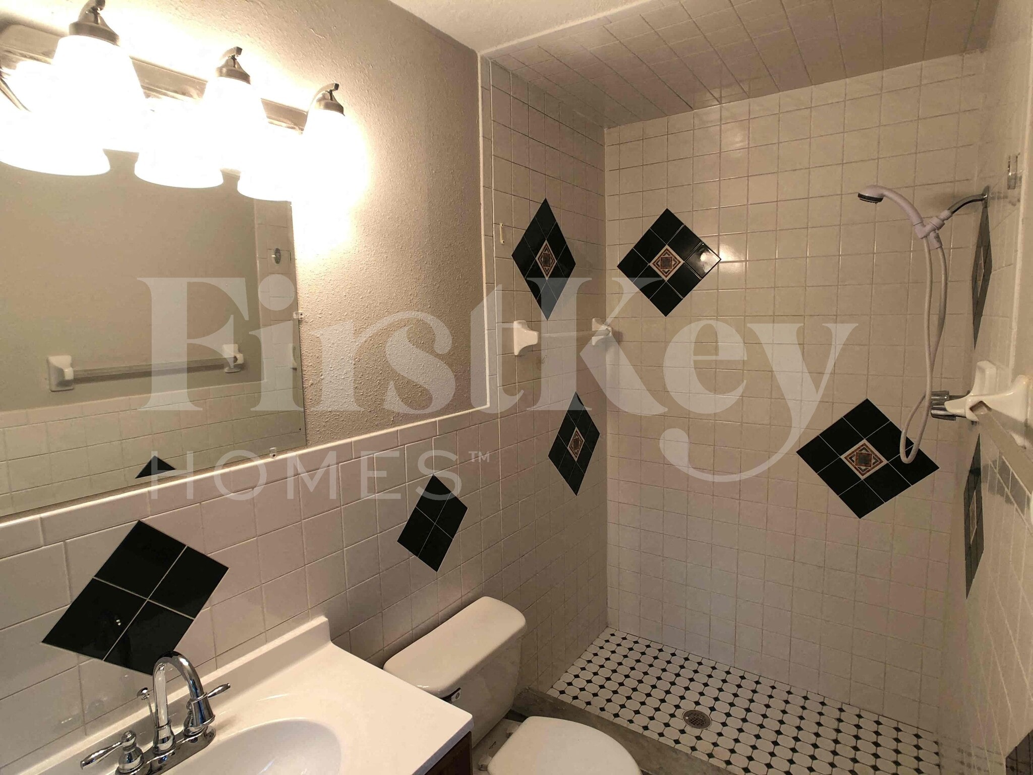 Building Photo - 3252 Peterborough St