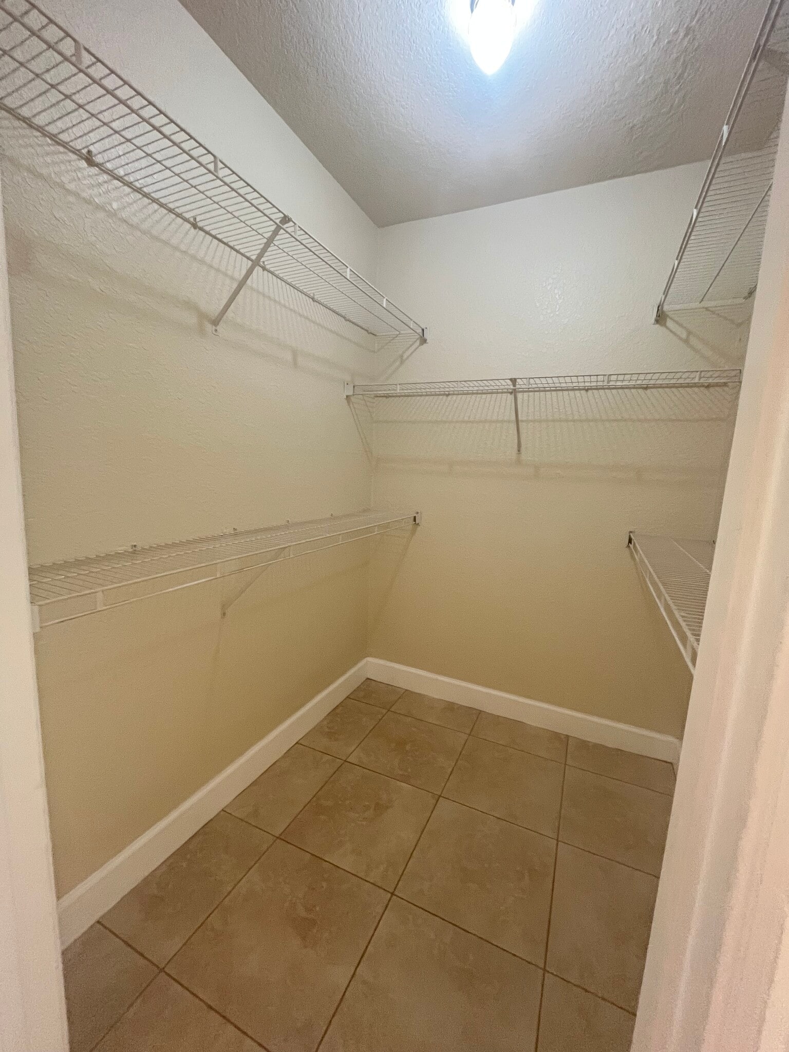 Building Photo - 304 E South St