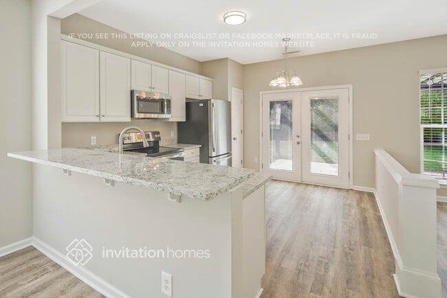Building Photo - 10437 Roundleaf Dr