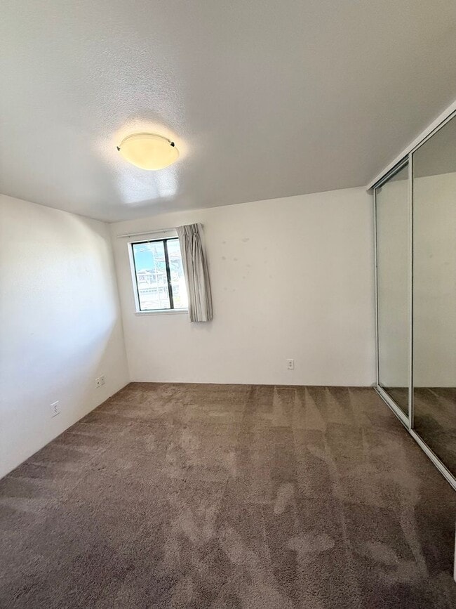 Building Photo - Mililani Mauka - Island Bungalows 3 bedroom 2.5 bath w/enclosed garage single family house