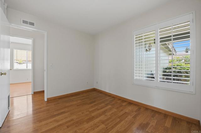 Building Photo - 1712 Greentree Rd