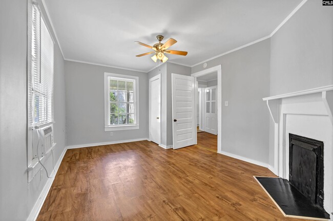 Building Photo - 206 Augusta St