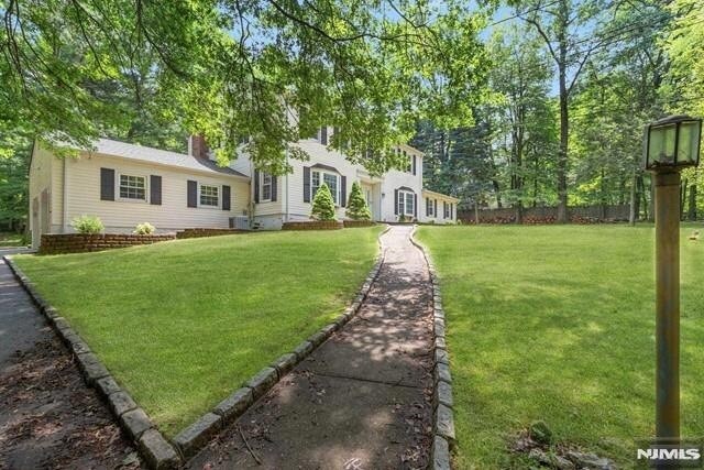 Building Photo - 68 Briarwood Ave