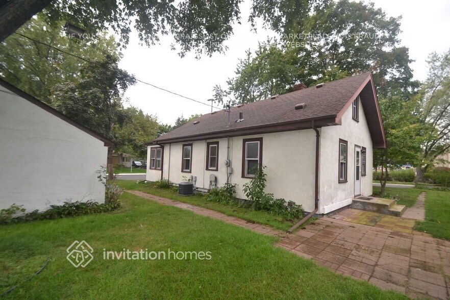 Building Photo - 4500 Ewing Ave N