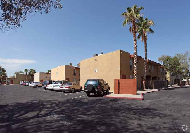 Chula Vista Apartments - 2575 N Country Club Rd Tucson AZ 85716 ...