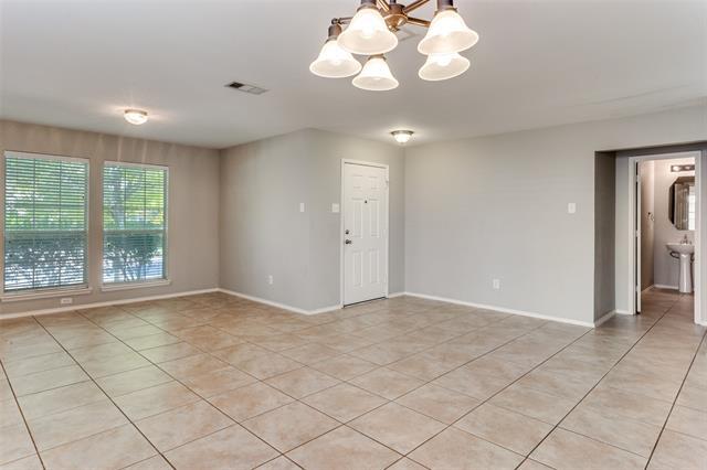 Building Photo - 12632 Summerwood Dr