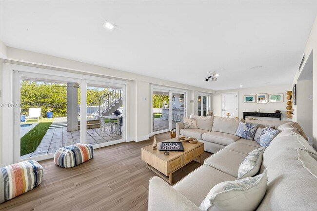 Building Photo - 146 Mockingbird Rd