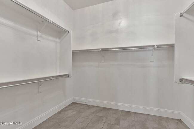 Building Photo - 26093 N 96th Ave