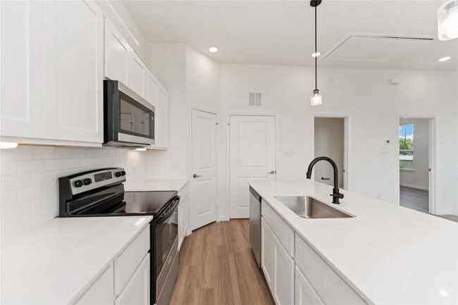 Building Photo - 4710 Mallow St