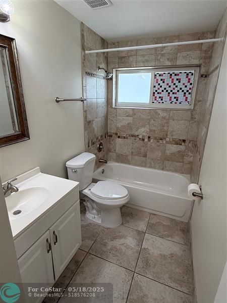 Building Photo - 7302 NW 57th Ct