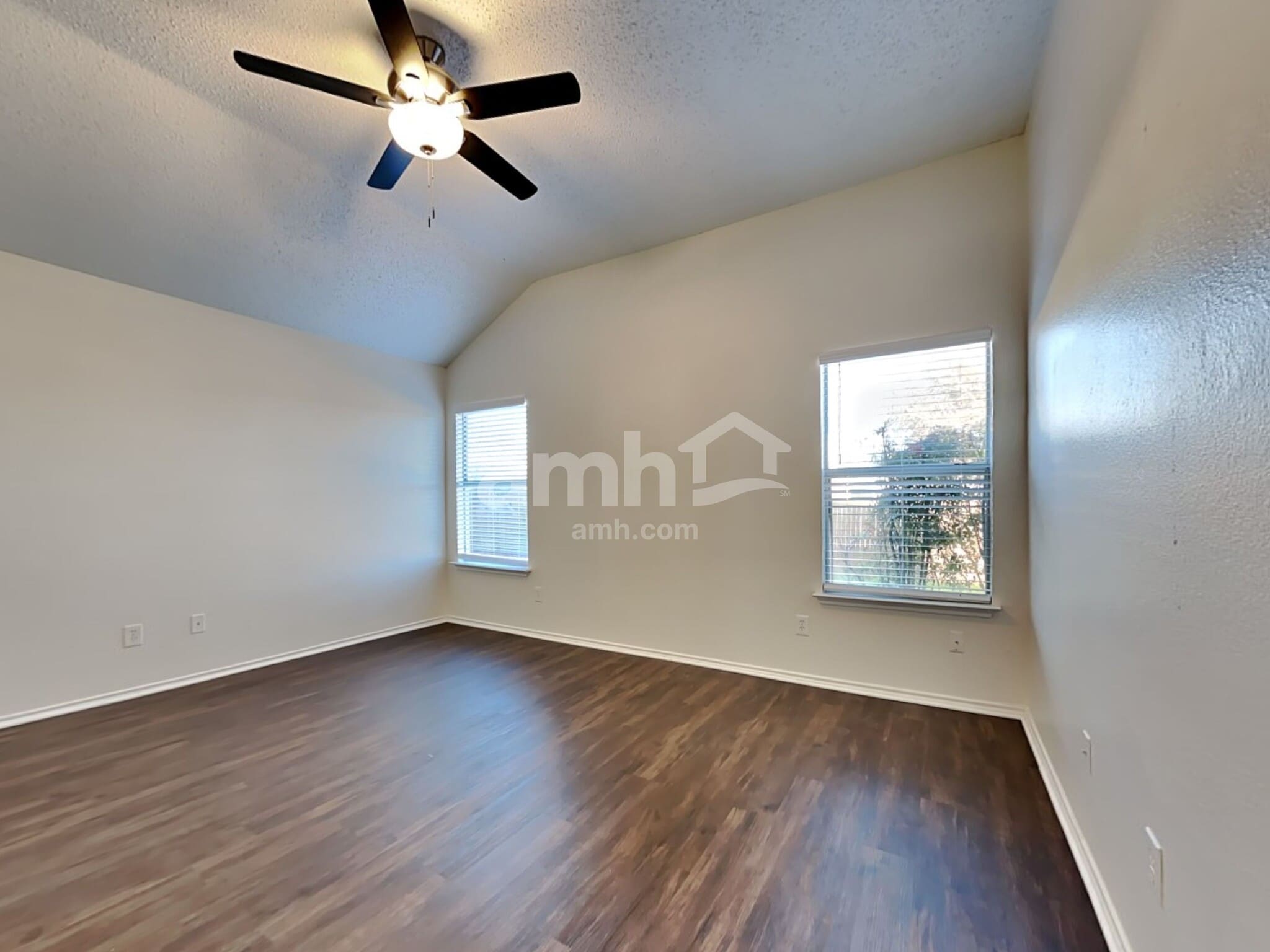 Building Photo - 8629 Garden Springs Dr