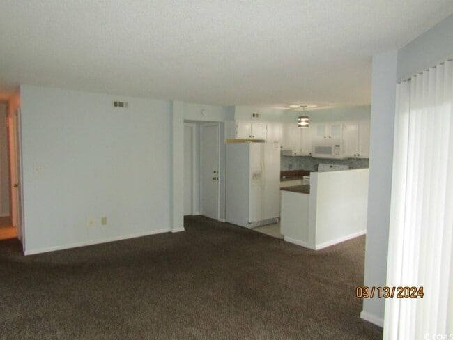 Building Photo - 1500 Cenith Dr