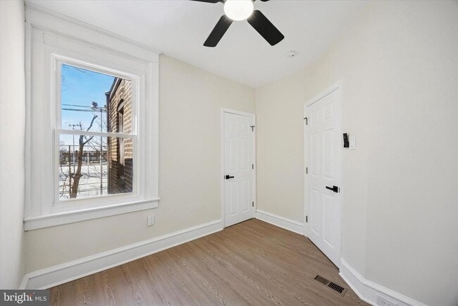 Building Photo - 4626 Van Kirk St