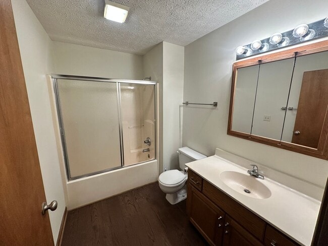 Building Photo - 1904 Sherri Ln