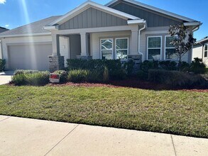 Building Photo - 4 Bedroom 3 Full Bath House in Convenient Location