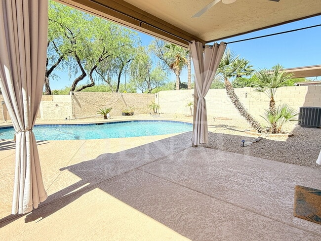 Building Photo - 14204 N 100th Pl