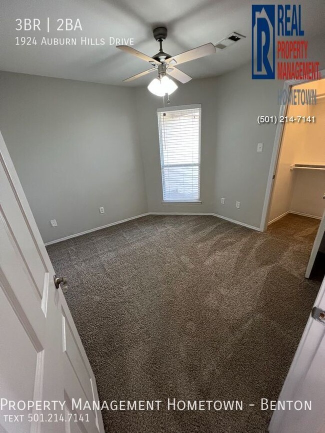 Building Photo - HALF OFF FIRST MONTH'S RENT MOVE-IN INCENT...