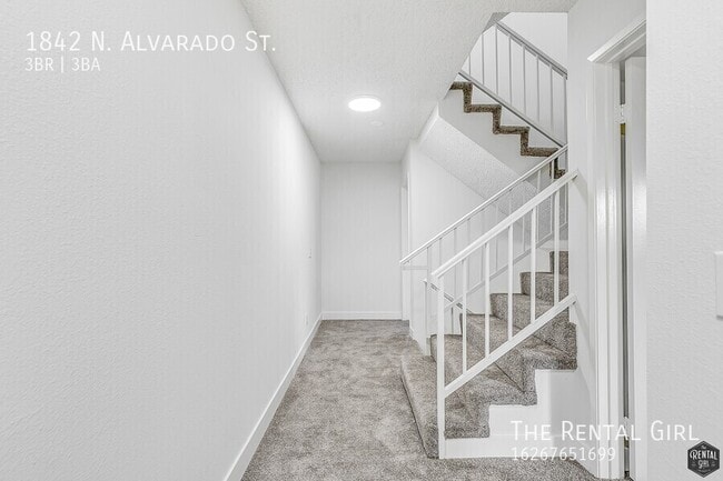 Building Photo - 1842 N Alvarado St