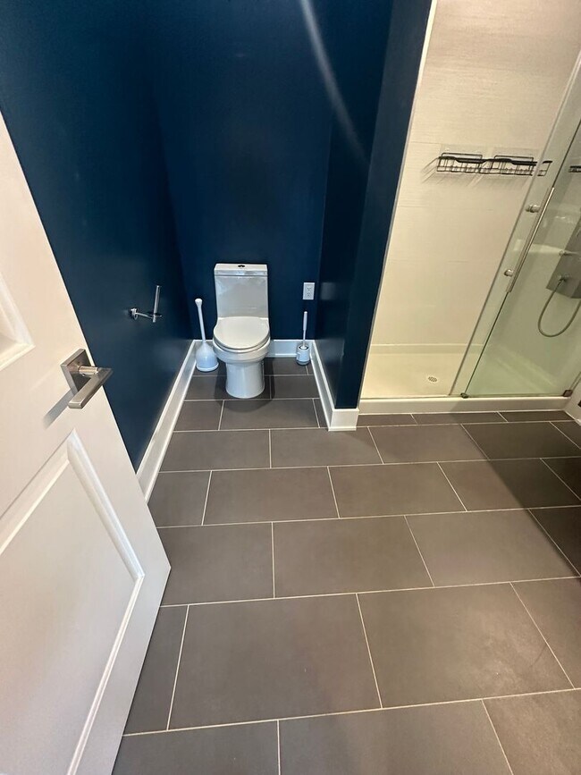 Building Photo - Modern 2 Bedroom, 2 Bathroom Penthouse with Parking in Historic LeDroit Park