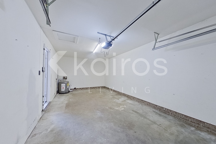 Building Photo - 3216 McCleod Ave