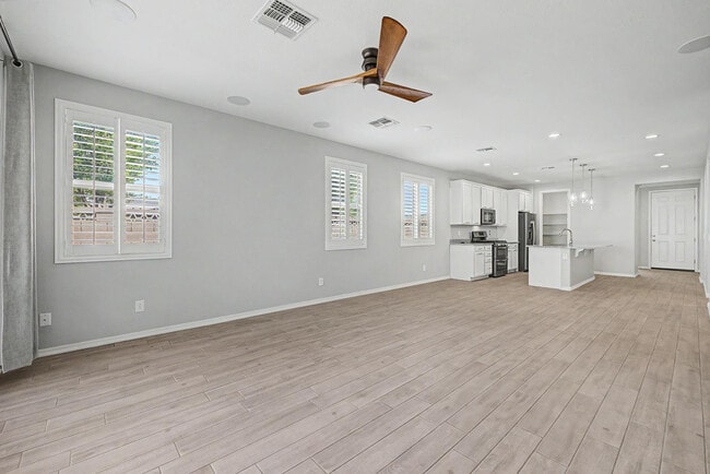 Building Photo - 17534 W Hadley St