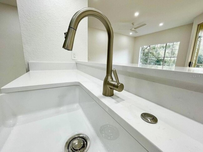 Building Photo - 5017 City St