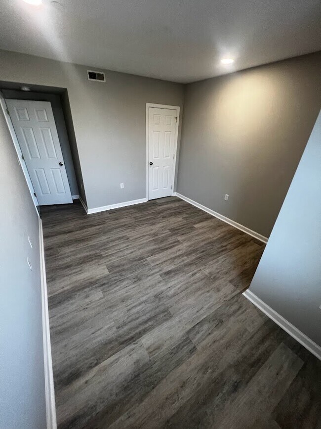 Building Photo - 1430 N Carlisle St