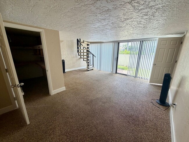 Building Photo - 1024 Anglers Cove