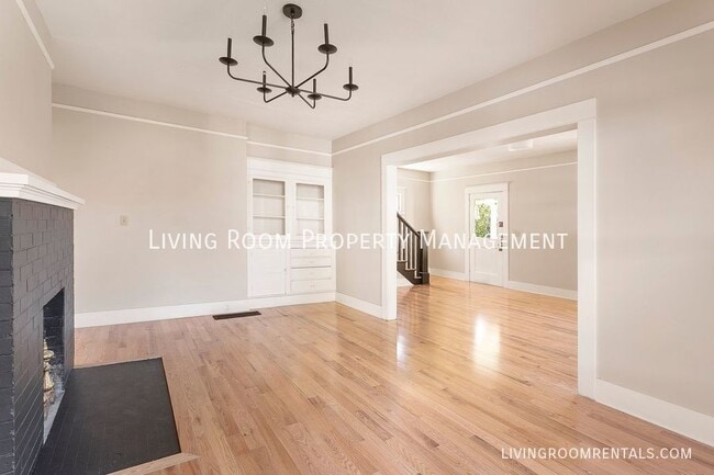 Building Photo - 6303 SE Windsor Ct