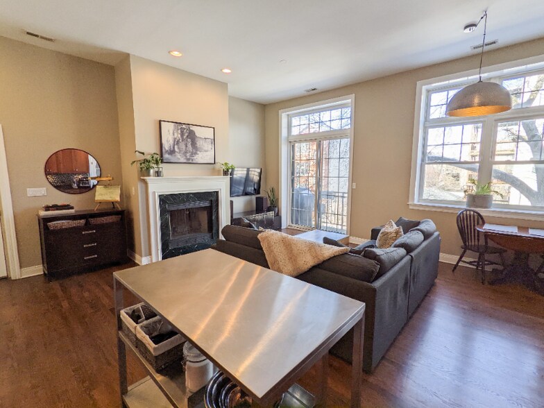 Building Photo - 1803 W Thomas St