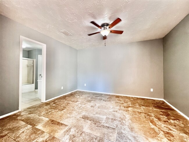 Building Photo - 19319 Cypress Bay Dr