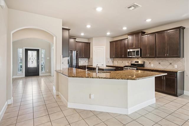 Building Photo - 3413 Collingham St