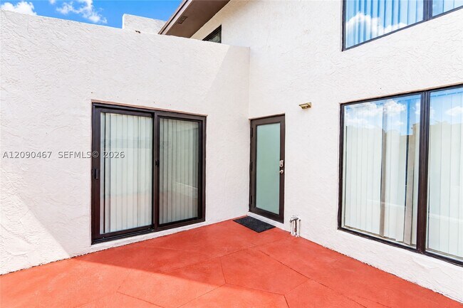 Building Photo - 6916 SW 110th Ave
