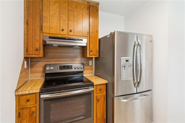 Building Photo - 355 Cross Creek Pl